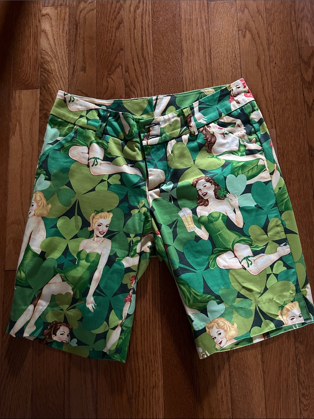 Green Shamrock Pinup Print Shorts from Loud Mouth, like new, 4